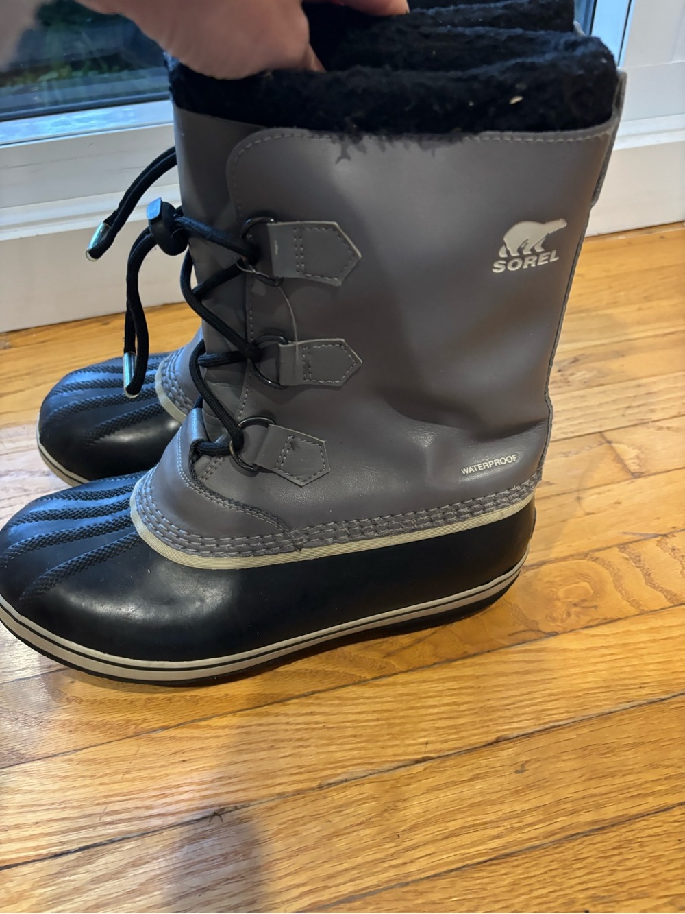 Sorel Yourth Gray and Black Waterproof Snow Boots